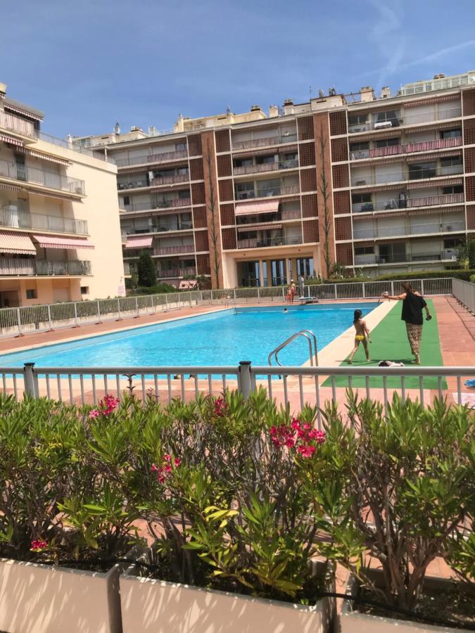 Studio Climatise Et Piscine En Bord De Mer 로퀴에브륀캡마르탱 외부 사진
